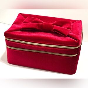 NEW💗🆕estee lauder cosmetic bag red